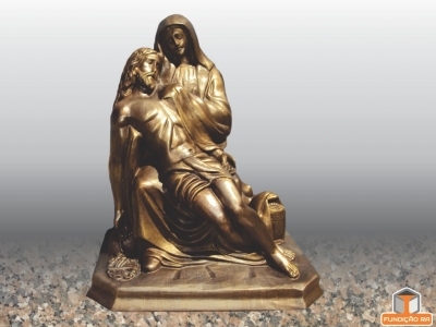 Nossa Senhora De Pieta Em Bronze Patinado 