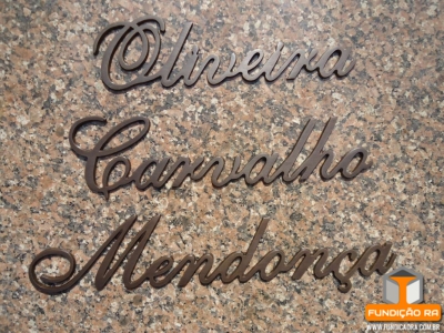 Manuscrito em Bronze Patinado