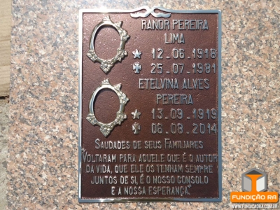 Placa Modelo Bigode em Bronze para 02 Fotos Florida com Mensagem 
