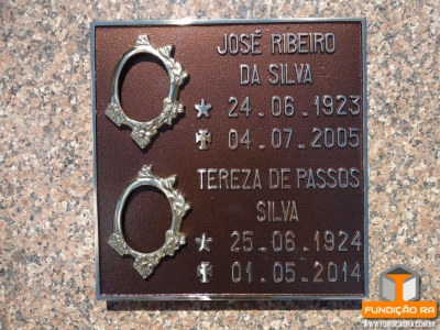 Placa Modelo Reto em Bronze para 02 Fotos Florida