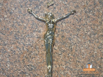 Cristo em Bronze Polido